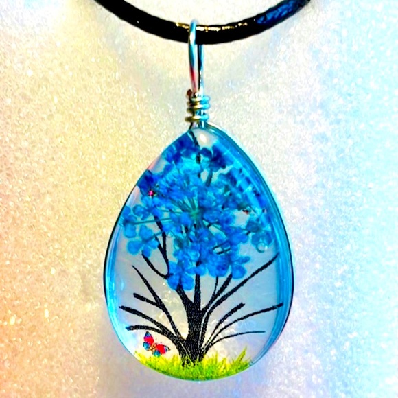 martha_LA_designs Jewelry - 🌳 TREE OF LIFE PENDANT